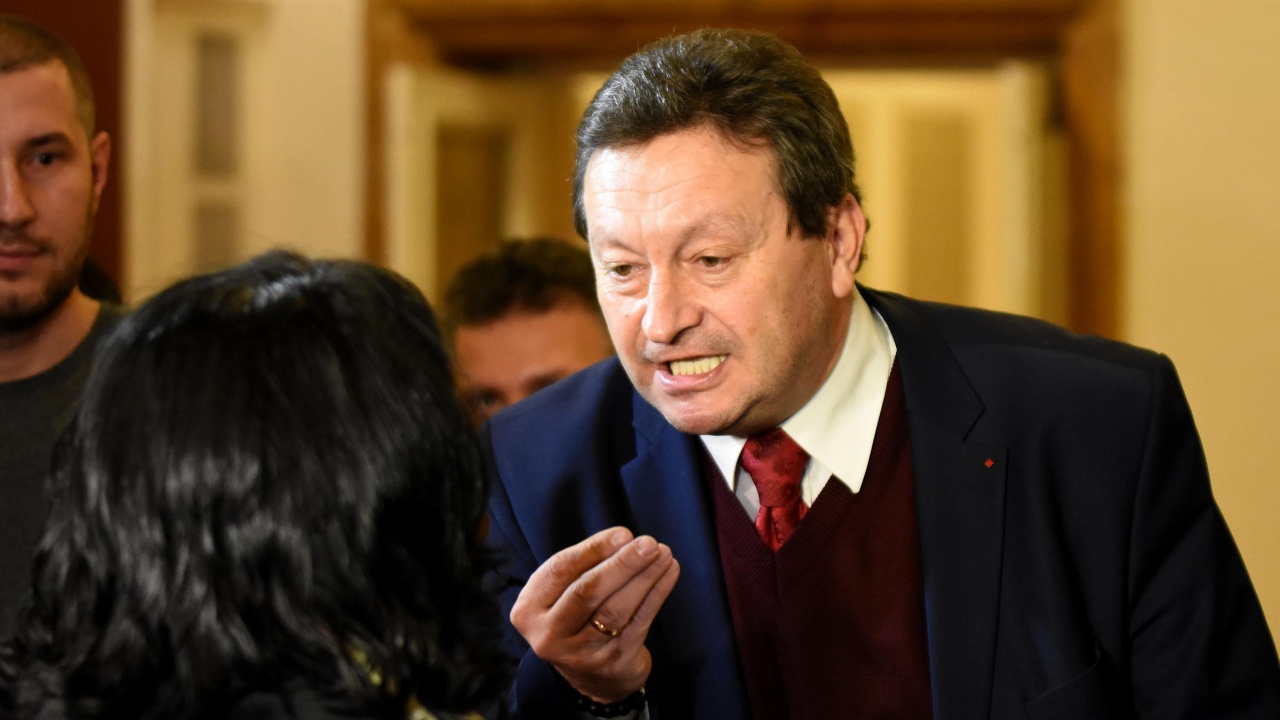 Таско Ерменков разкри има ли разлив в управляващата коалиция