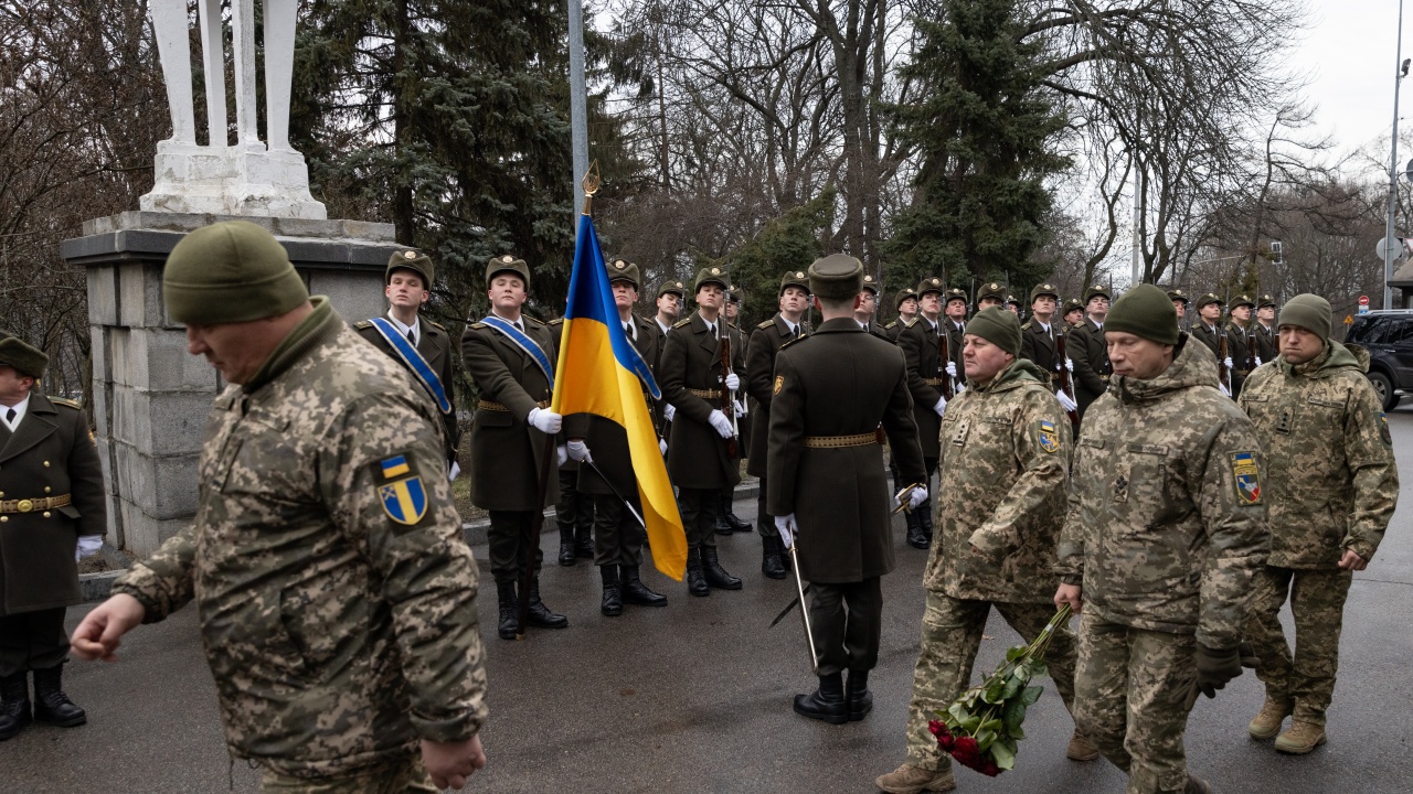  Сепаратистите: Украинската войска обстрелва редица обитаеми места 