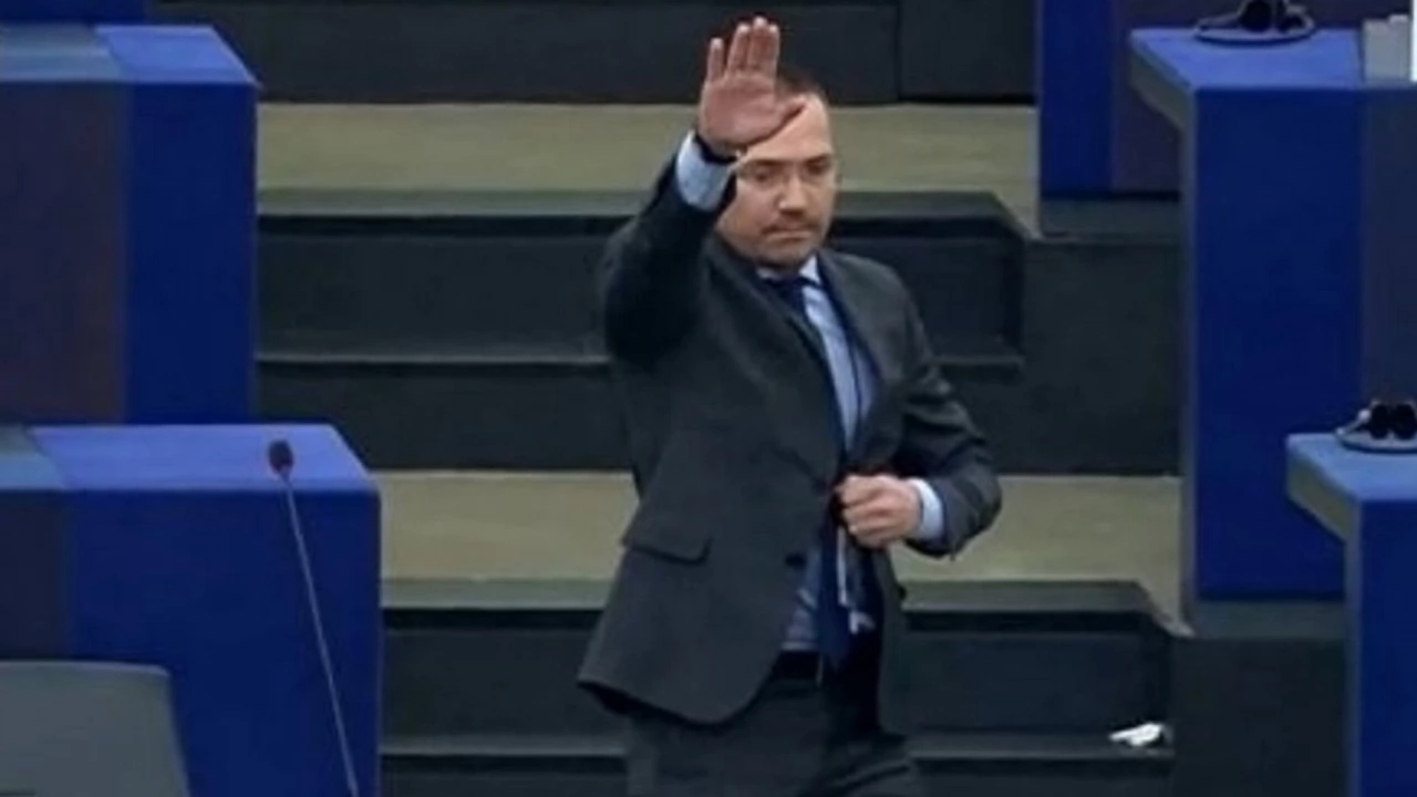 Европейския парламент започва проверка след като жест на българския евродепутат