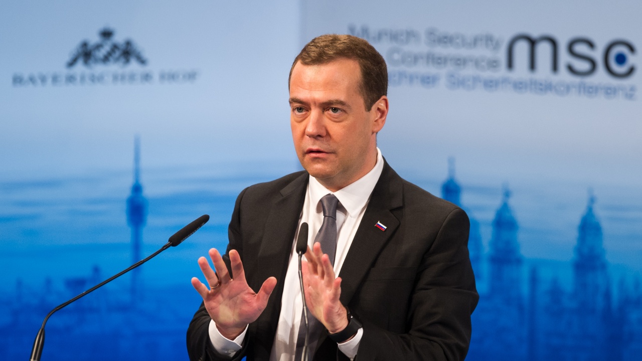  Медведев: Добре пристигнали в един нов свят, в който европейците ще заплащат 2000 евро за куб. м газ 
