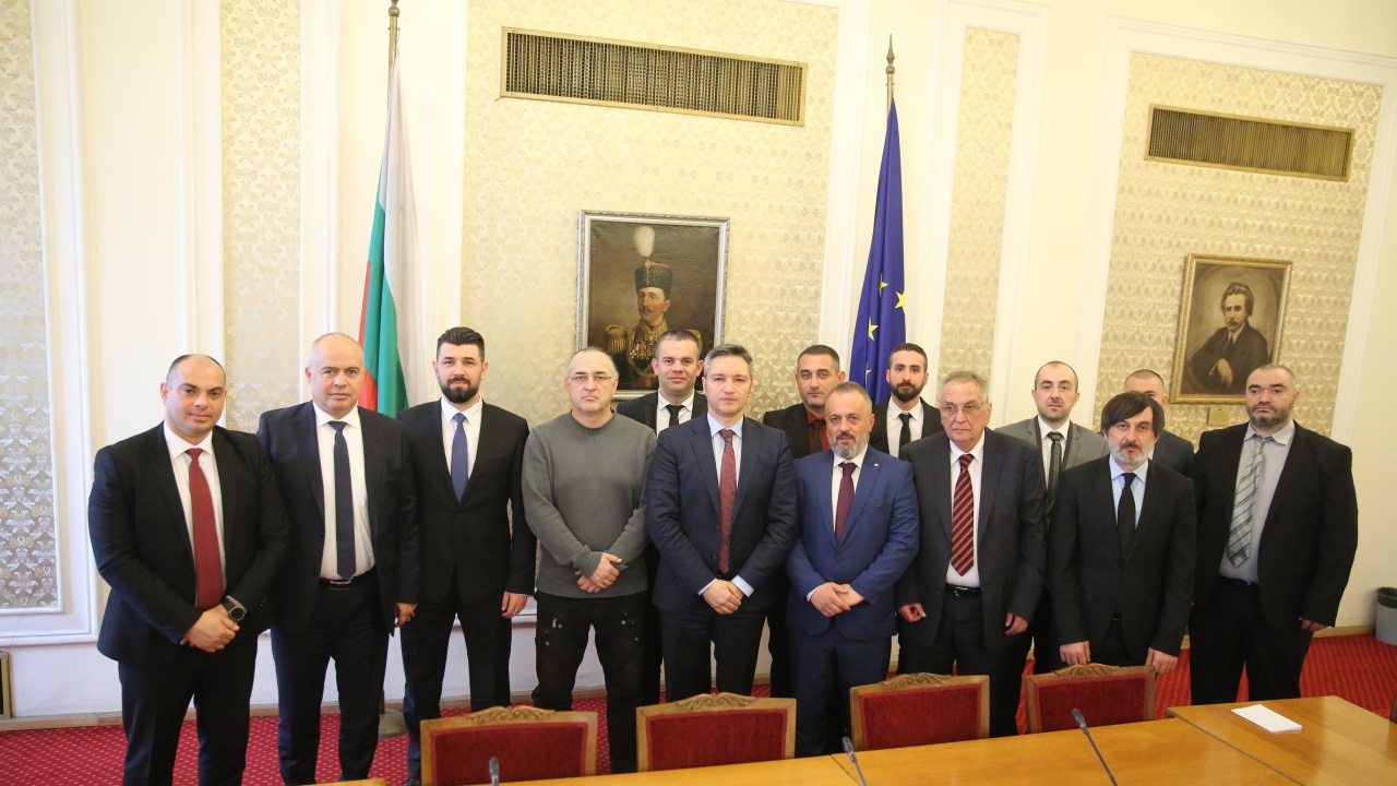 БСП се срещна с представители на българите в РС Македония: Ние сме на ваша страна
