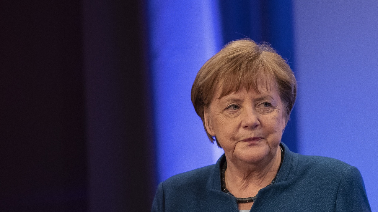 Откраднаха портфейла на Ангела Меркел