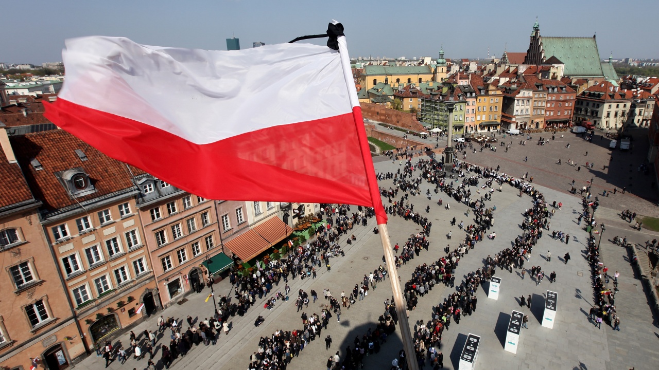  Полша приканва Европа да спре да купува газ от Русия 