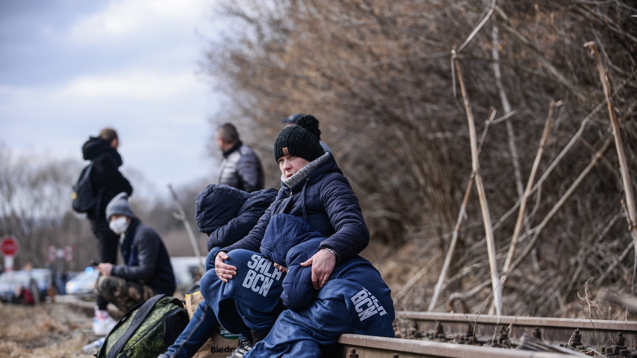  Европейска комисия ще предложи специфична протекция на украинските бежанци 