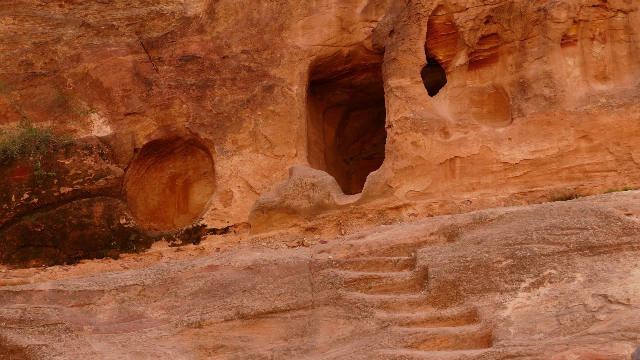 Археолози откриха светилище на приблизително 9000 години в неолитно селище