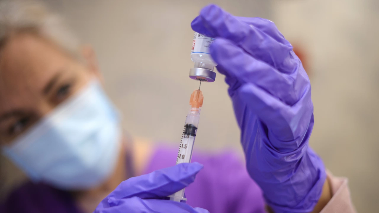 Очаква се в близките дни да преустановят дейност допълнително разкритите мобилни ваксинационни