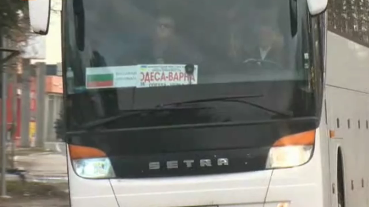 Очаква се в България да пристигнат още автобуси с евакуирани
