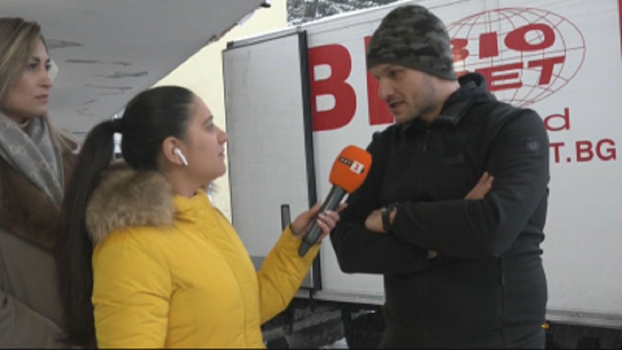  Във Варна и Велико Търново събират артикули за бежанците от Украйна 