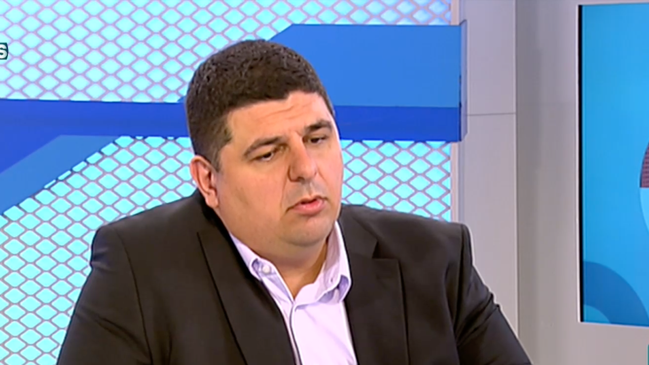  Мирчев: Подкрепяме решението за поисканата оставка на министър Янев 