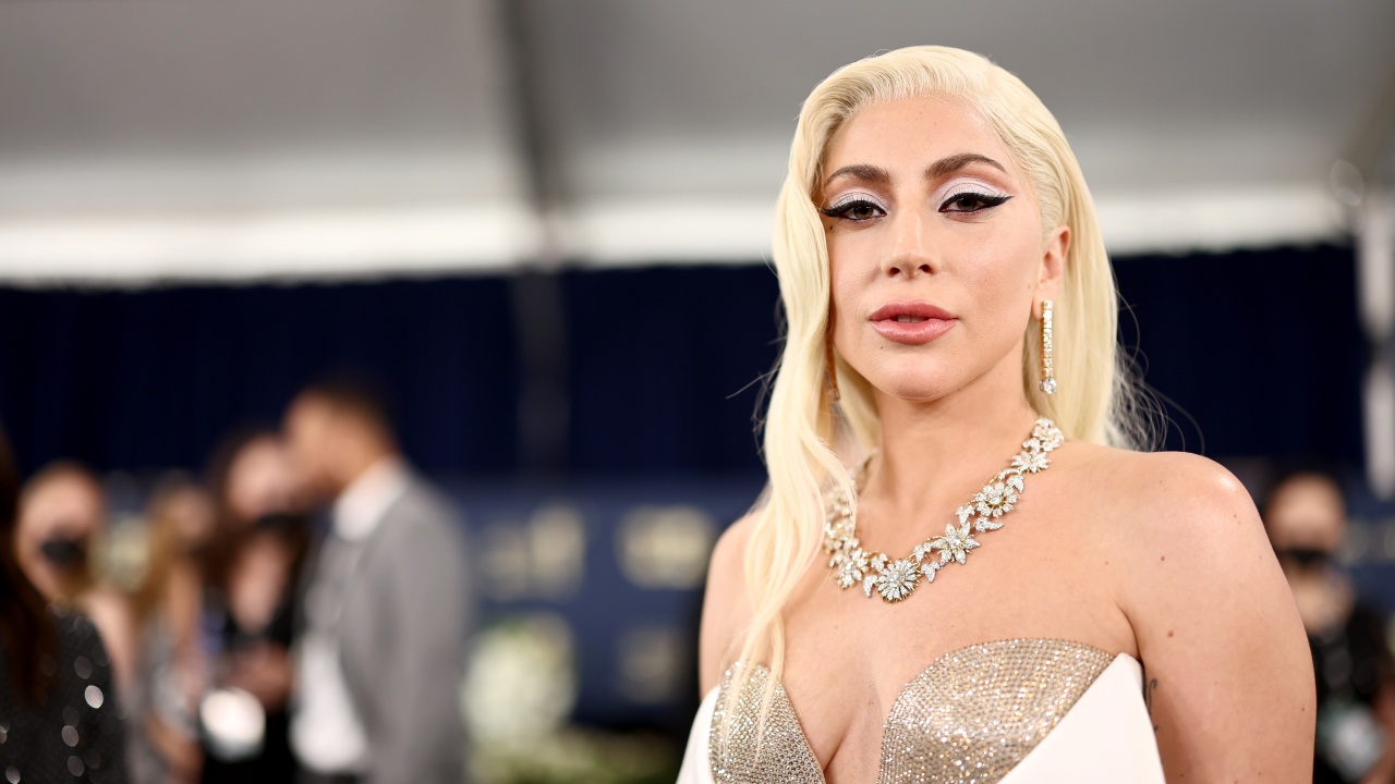 Лейди Гага, Кевин Костнър, Зоуи Кравиц са сред звездите, които ще връчват награди "Оскар"