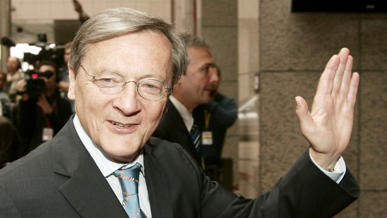 Бившият австрийски канцлер Волфганг Шюсел напуска „Лукойл“