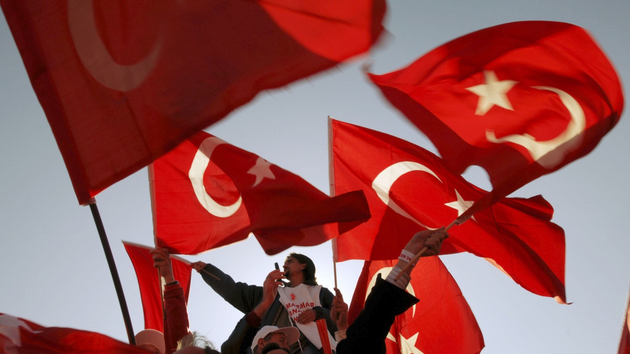Над половината от населението (60,5 процента) на Турция, което наброява