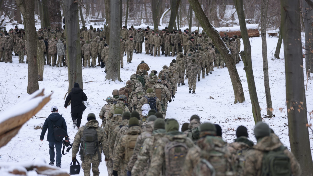 Украинците от френския Чуждестранен легион ще могат да заминат за