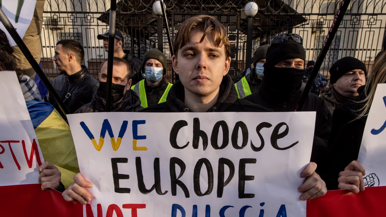 Европейският съюз планира даде на украинските граждани които са напуснали