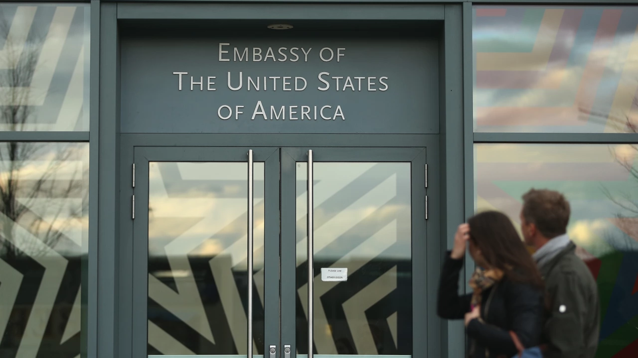 Държавният департамент на САЩ затваря американското посолство в Беларус и