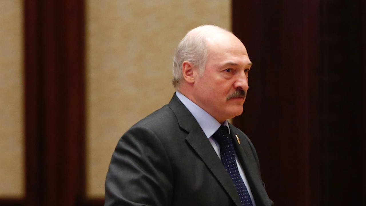 Беларуският лидер каза днес че нито една от военните части