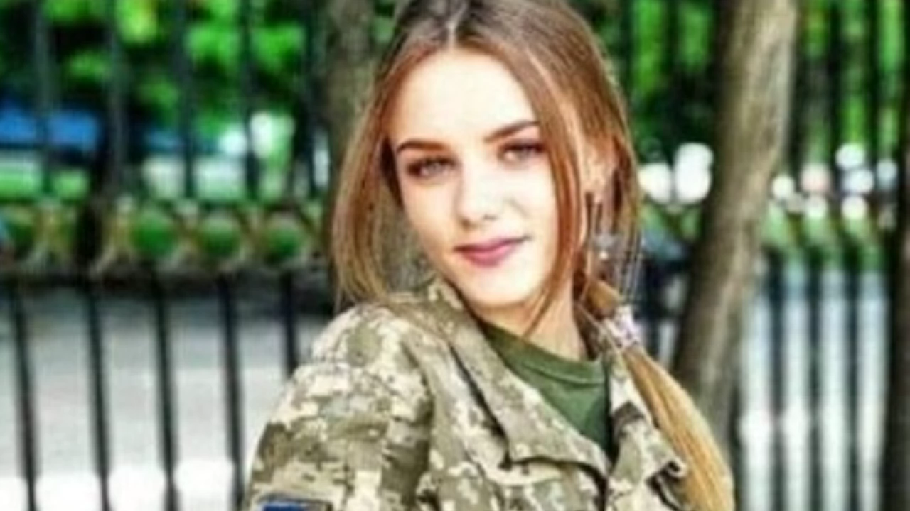В боевете за Украйна загина първата украинска жена летец талантливият