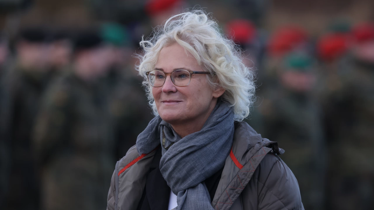 Министърът на отбраната на Германия Кристине Ламбрехт заяви днес че