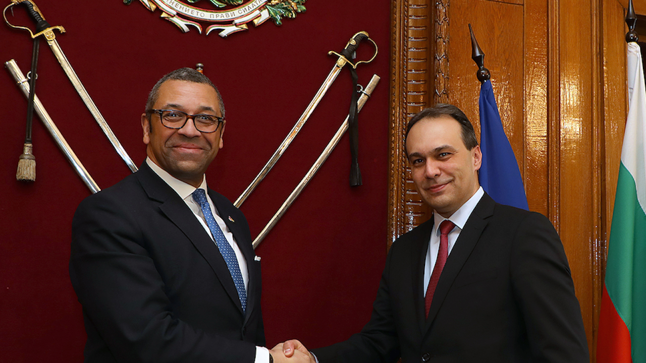 Министър Заков проведе среща с британския министър за Европа и Северна Америка Джеймс Клевърли
