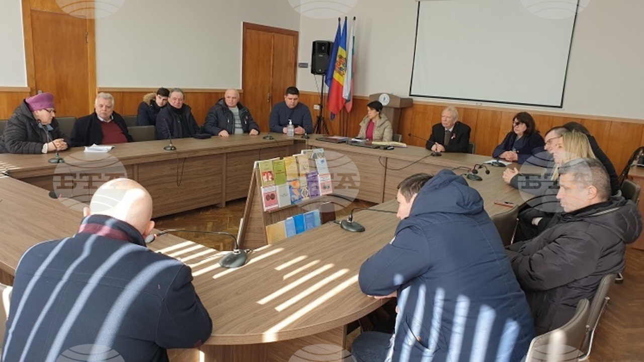Председателят на парламентарната комисия за българите извън страната посети Тараклийския държавен университет