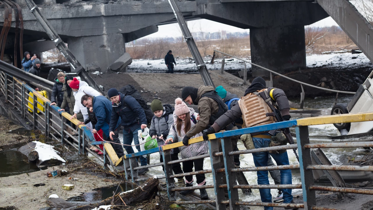 Втори конвой с евакуирани цивилни е напуснал украинския град Суми