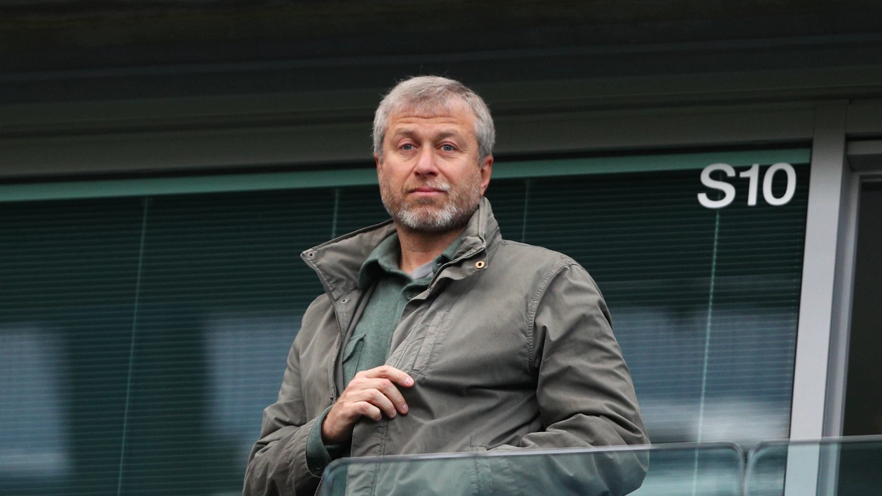 Собственикът на ФК Челси Роман Абрамович стана обект на санкции
