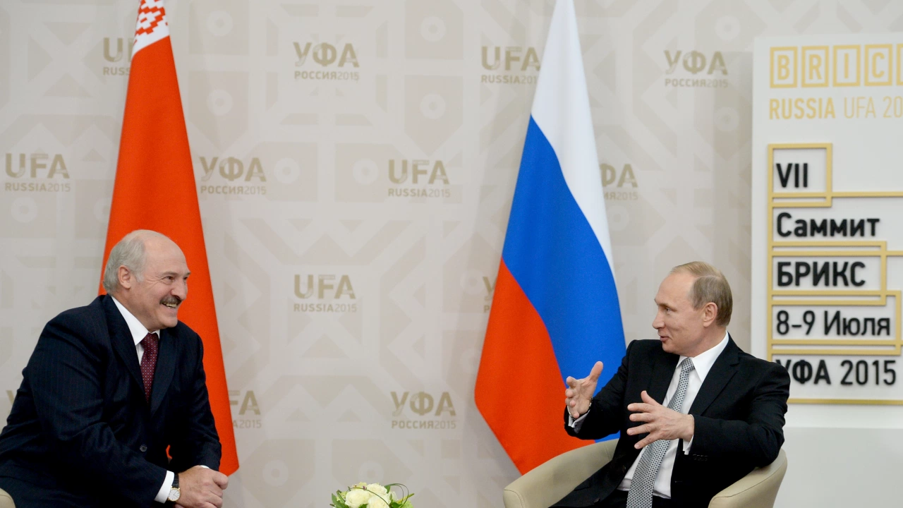 Президентите на Беларус и Русия Александър и Владимир Путин се