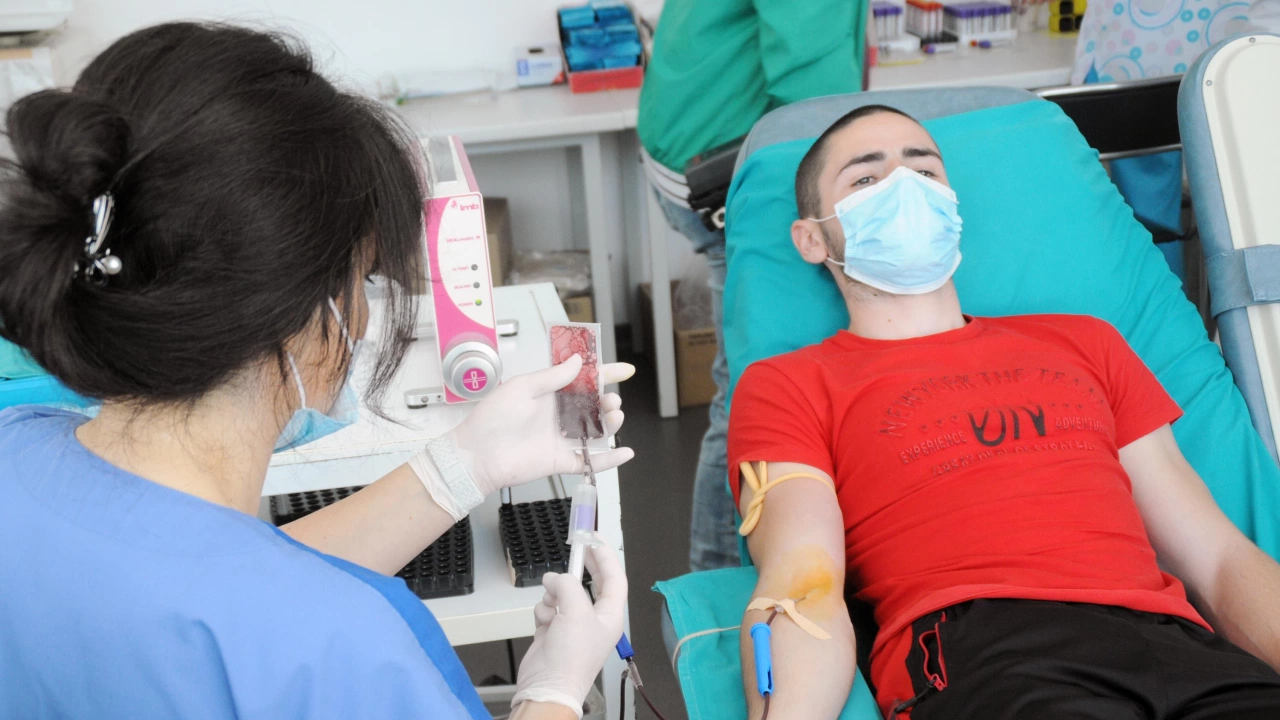 Кампания за даряване на кръв за детето което беше ударено
