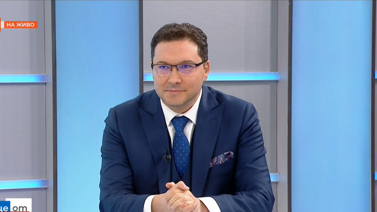 Даниел Митов за правителството: Няма как да говорим на глухи хора