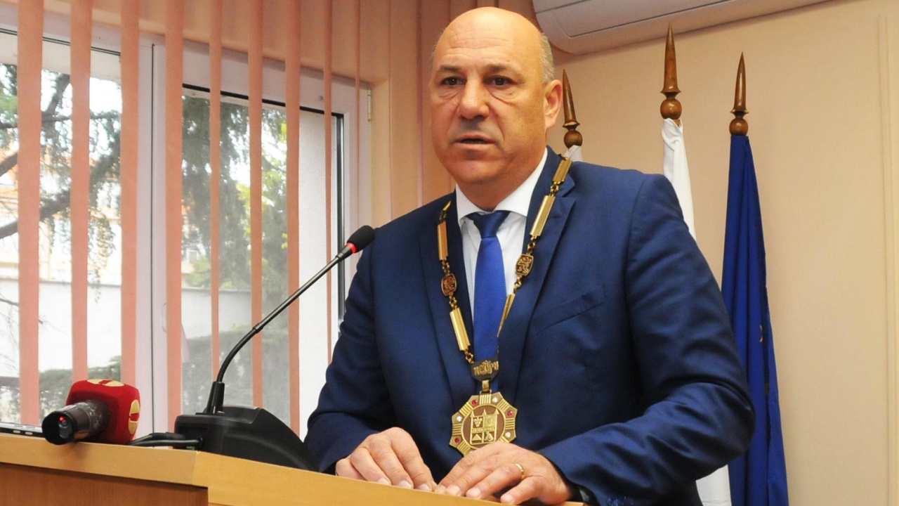 Почетният консул на Украйна Димитър Караненов се срещна с кмета на Поморие