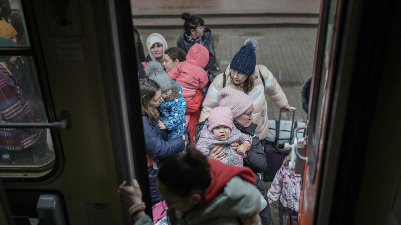 Един от всеки 8 украинци е бежанец. Това обявиха от