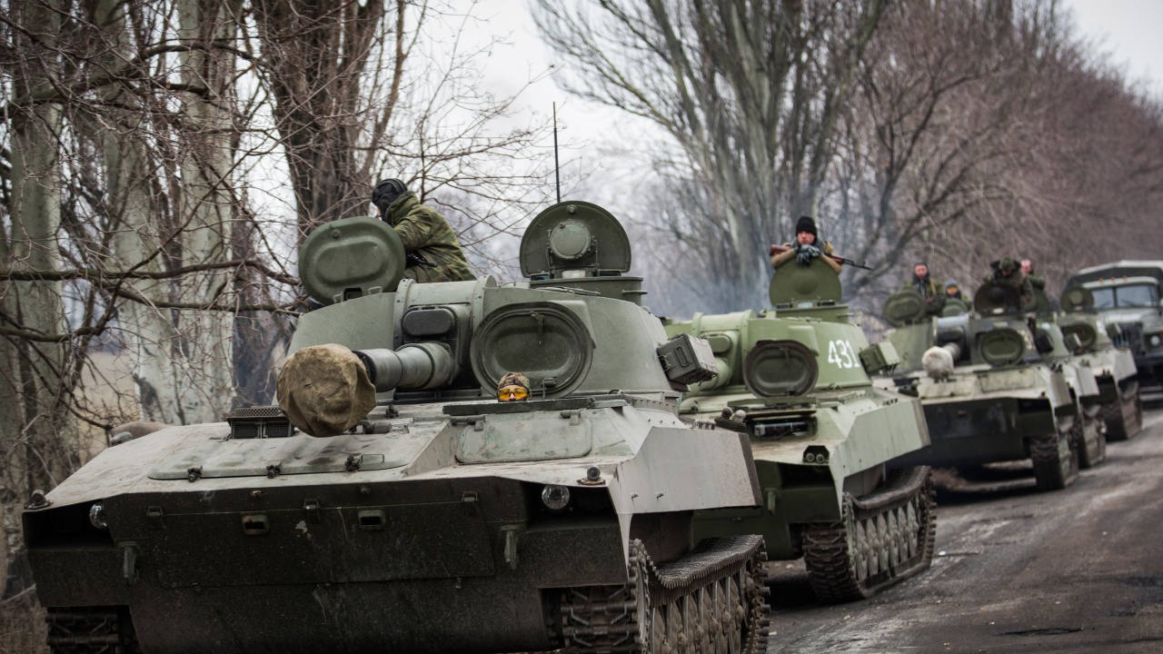 Военна техника се движи от Беларус към украинската граница