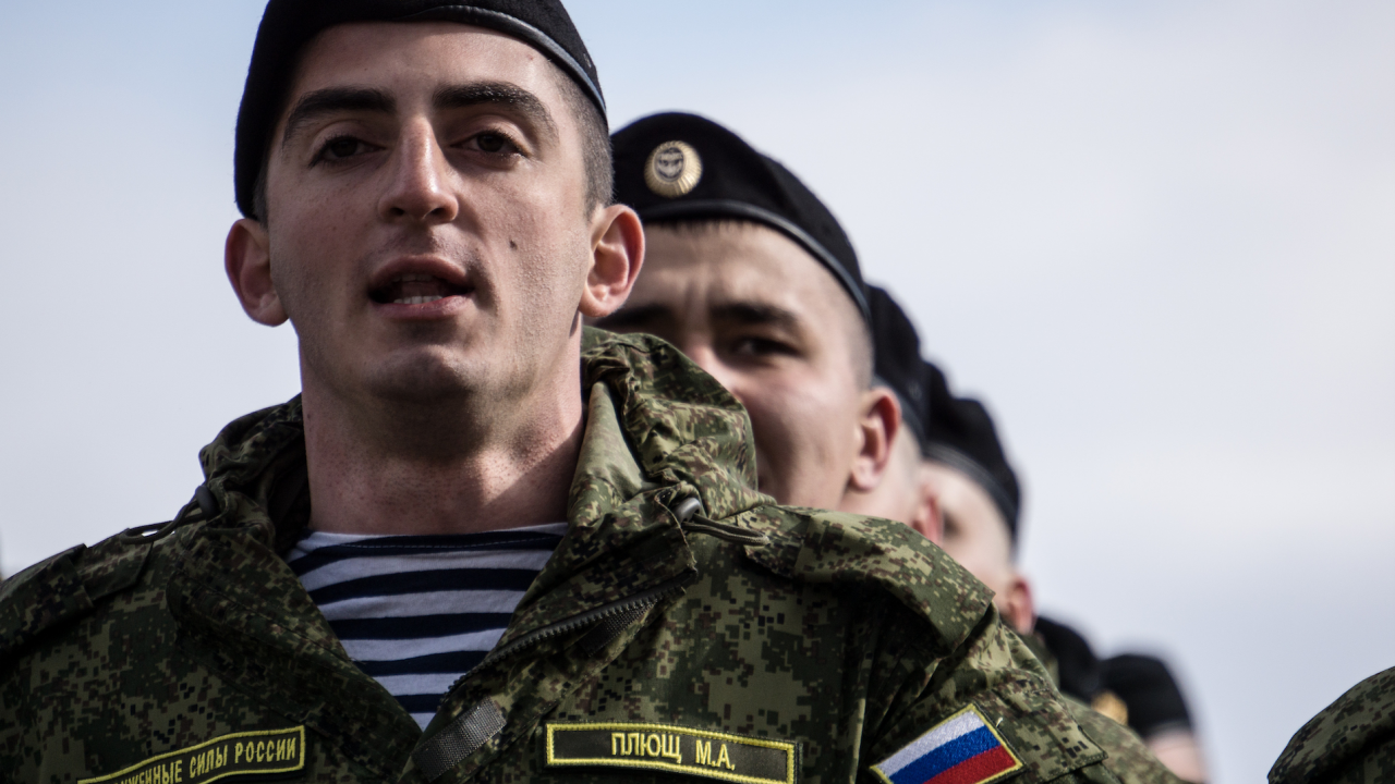 Издирват пиян руски войник, изнасилил на няколко пъти украинка край Киев
