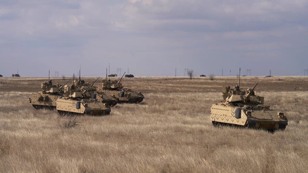 Настъплението на руските военни в Украйна продължава да се забавя