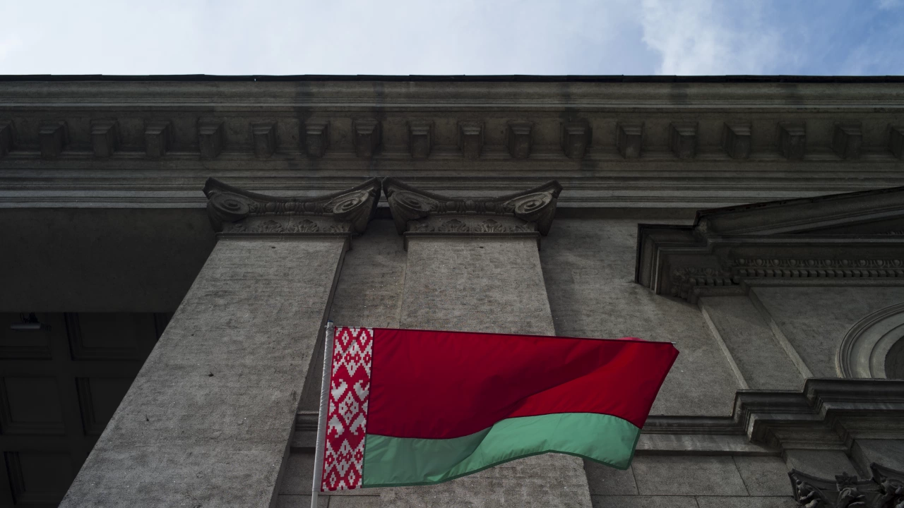 Беларус изгони няколко украински дипломати и съобщи че закрива консулството