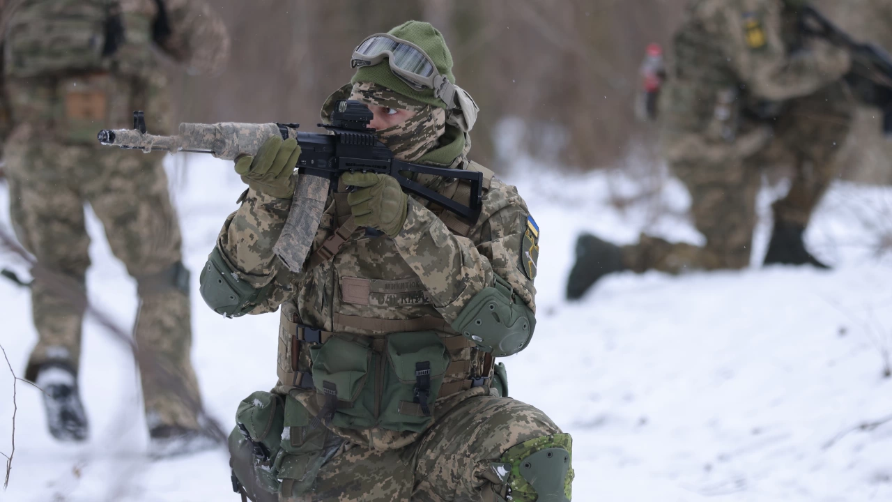 Украинските сили са си върнали контрола над град Тростянец в
