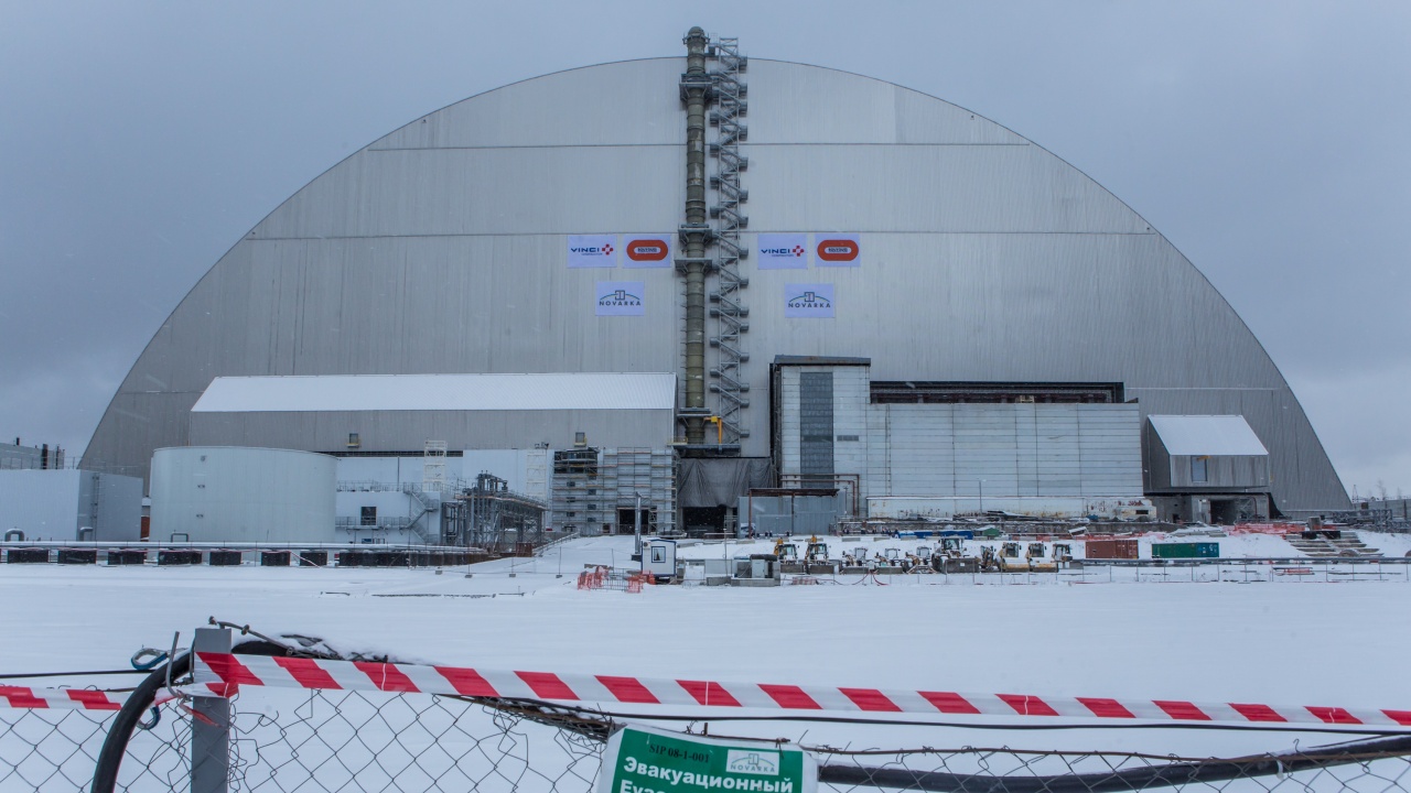 Руските сили започват да се изтеглят от ядрената централа Чернобил,