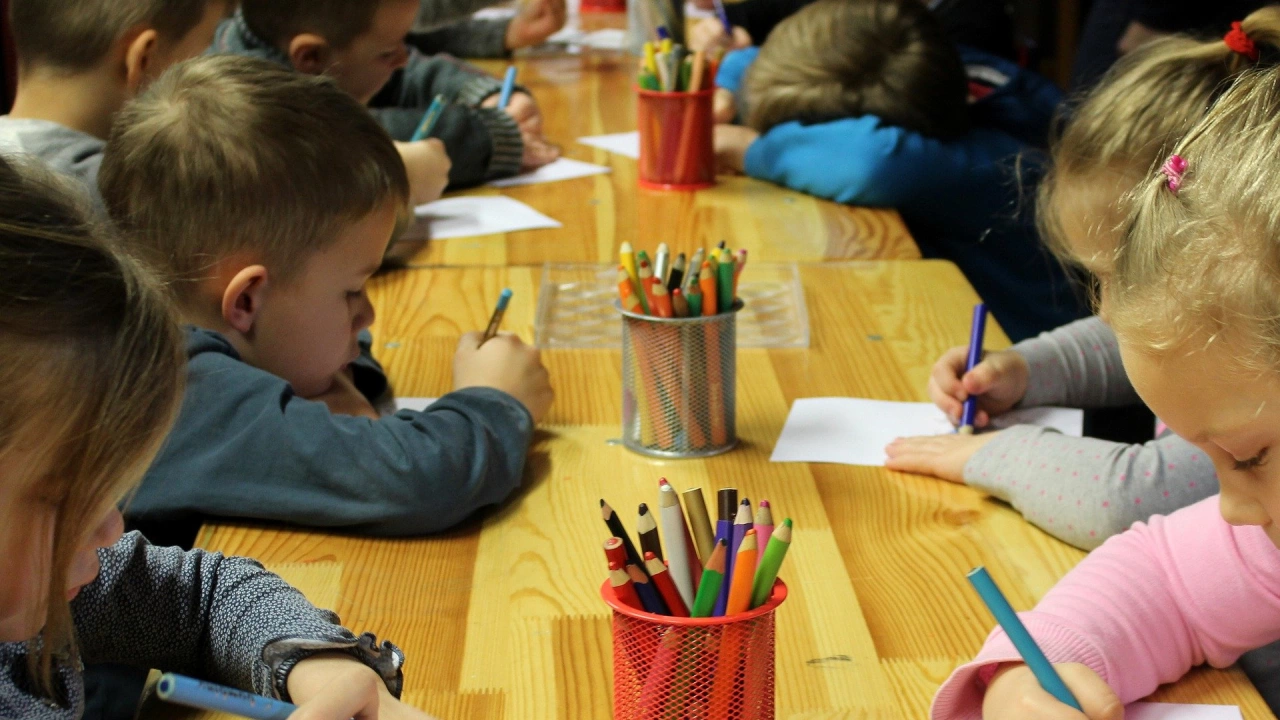 Децата от Украйна ще кандидатстват за детска градина наравно с