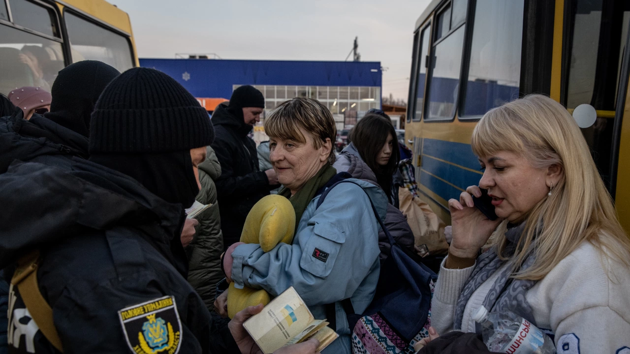 Украинските власти се приготвят да изпратят 45 автобуса за да