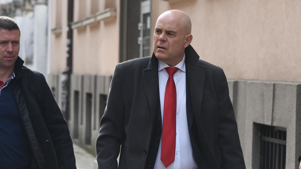 Съдът отказа да разглежда жалбата на "Боец" за отстраняването на главния прокурор
