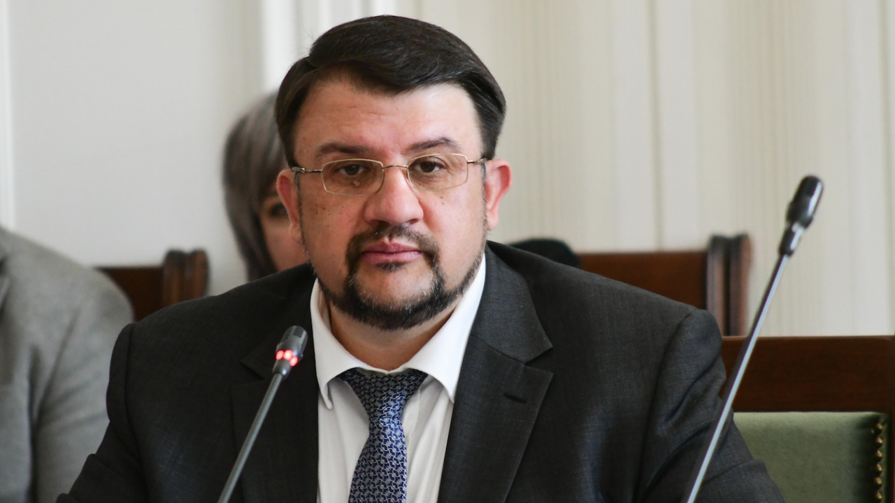 Настимир Ананиев за клипа на министър Атанасов: Абсолютно не е бил напушен или пиян, остана неразбран