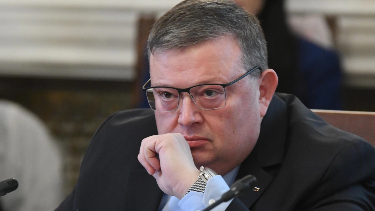 Бившият председател на антикорупционната комисия Сотир Цацаров Сотир Цацаров е
