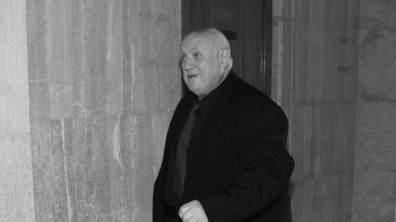 Почина адвокат Марин Марковски от Софийската адвокатска колегия съобщи БТВ През 1974