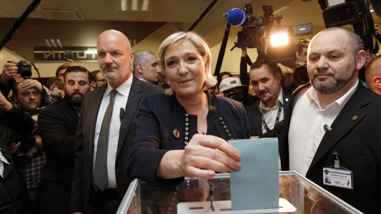 Избирателната активност на първия тур на президентските избори във Франция