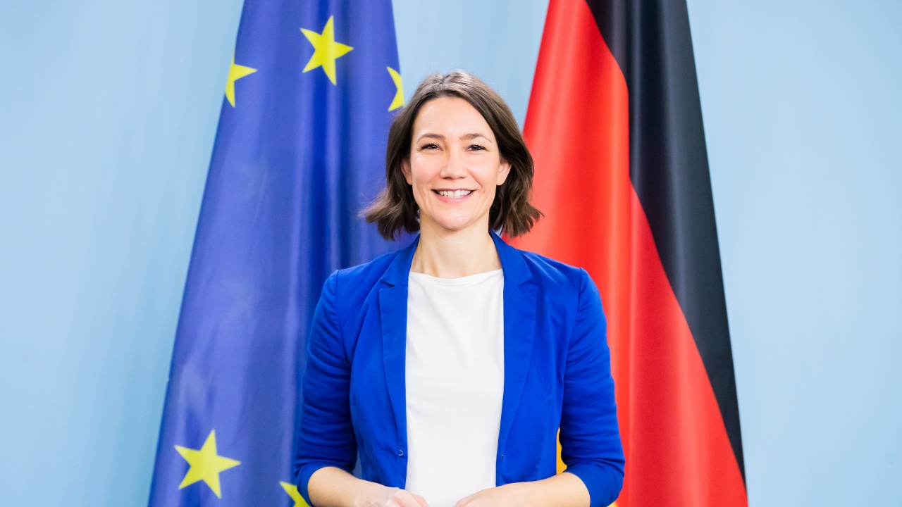 Ане Шпигел, която е федерален министър на Германия по семейните