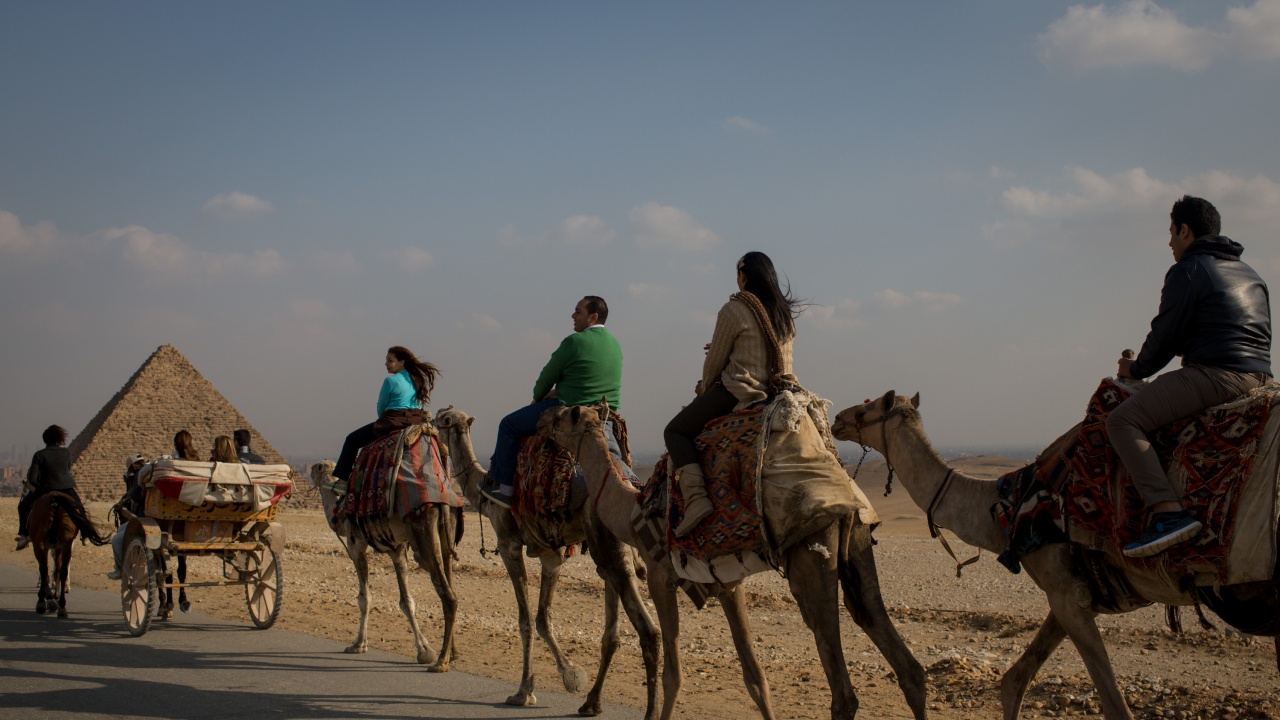 Тероризмът е нанесъл на туристическия бранш в Египет загуби в