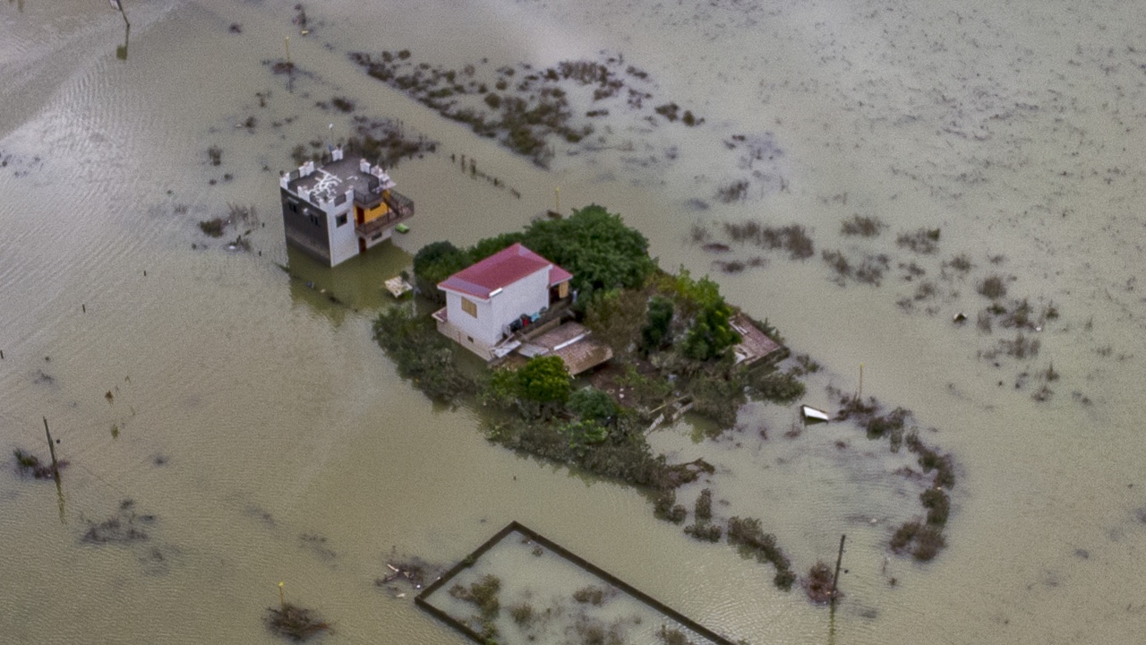 Най-малко 58 са жертви на бурята Меги във Филипините