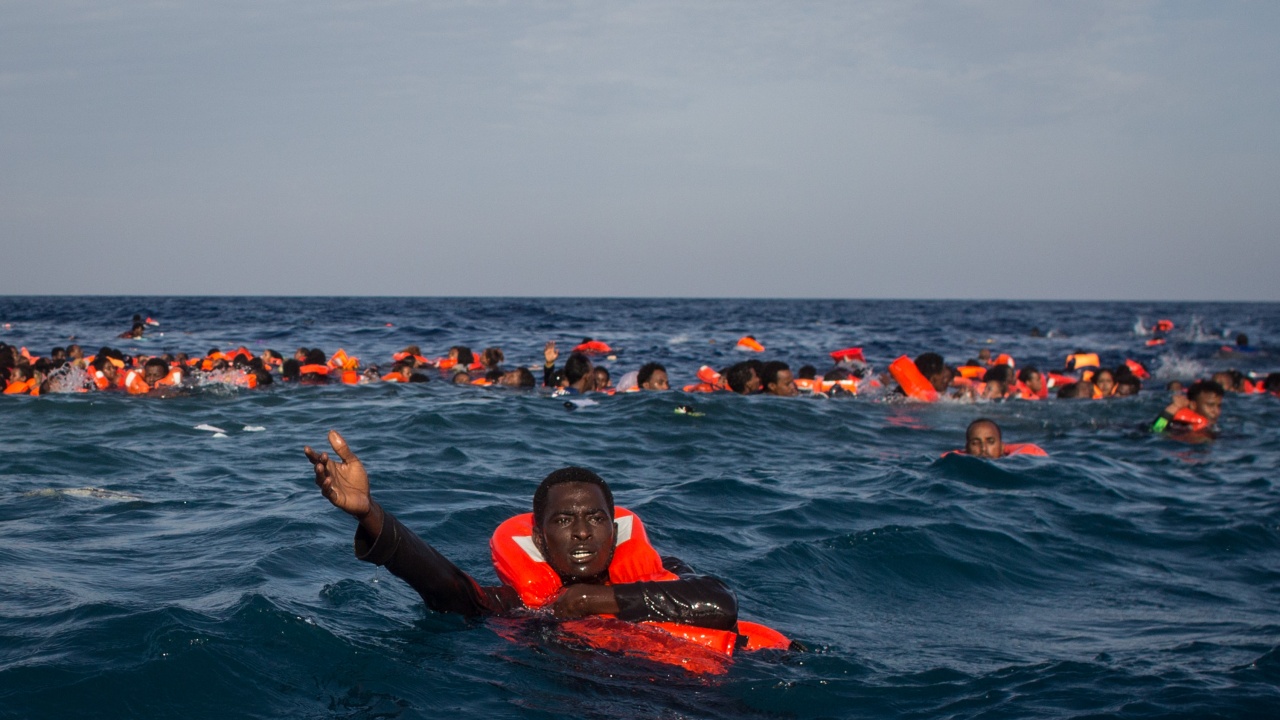 35 мигранти вероятно са загинали край бреговете на Либия