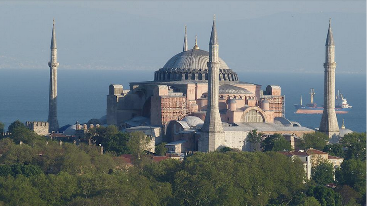 В Света София в Истанбул, която през 2020 г. отново
