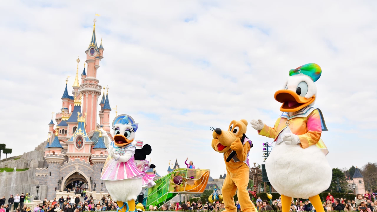 За 30 години съществуване прочутият увеселителен парк Дисниленд Disneyland в